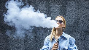 چرا ویپ میکشم گلوم رو میزنه ؟ 3 چرا-ویپ-میکشم-گلوم-رو-میزنه-؟ویپ-دیاکو